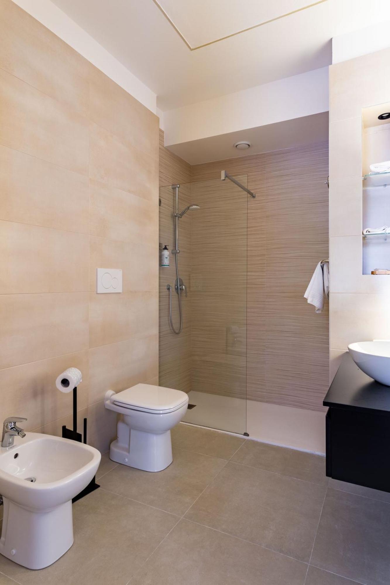 La Pergola Suites Dossobuono Bagian luar foto